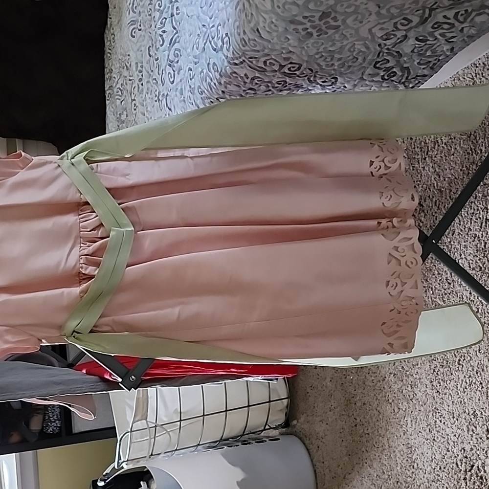 Dress - Picture 4 of 5